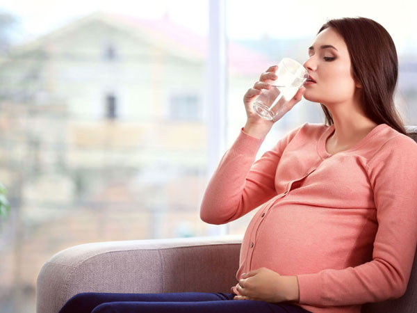 पानी पिएं