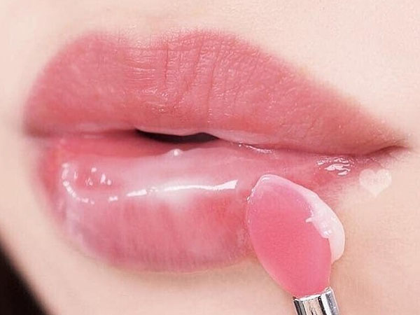 लिप मास्क का यूज करें