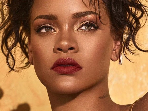 डार्क स्किन टोन