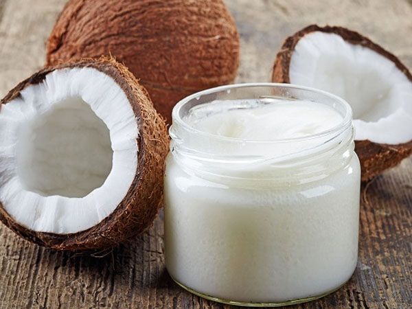 नारियल तेल के फायदे