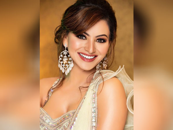 उर्वशी रौतेला का मेकअप