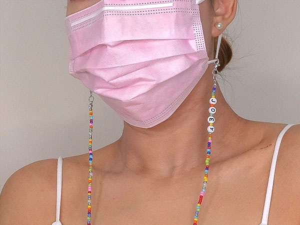 अटैच चैन मास्क