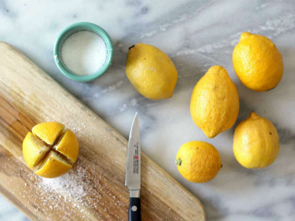 नकारात्मकता को करें दूर नकारात्मकता को करें दूर