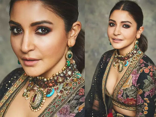 स्मोकी आई मेकअप