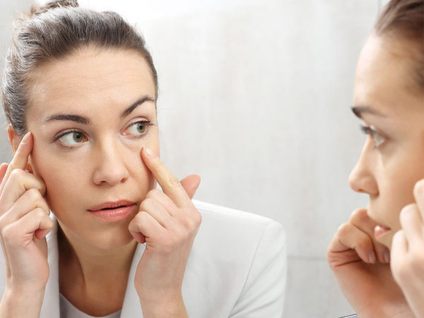 झुर्रियों को करता है कम