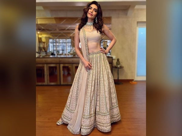 Hina Khan And Karishma Tanna