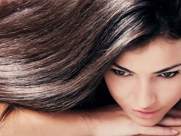 घर पर बालों को स्टीम देने का तरीका