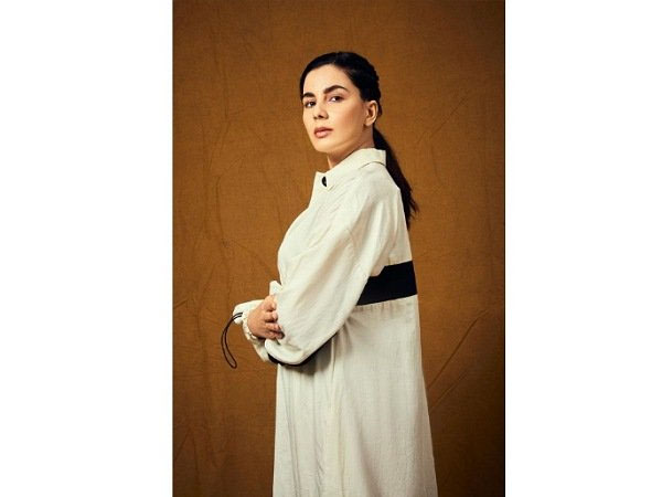 Kirti Kulhari Looks Beautiful In Off White Dress