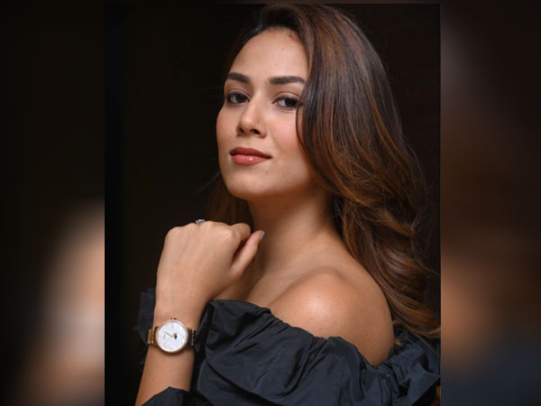 ग्लोइंग स्किन के लिए लगाती हैं ये फेस पैक ग्लोइंग स्किन के लिए लगाती हैं ये फेस पैक