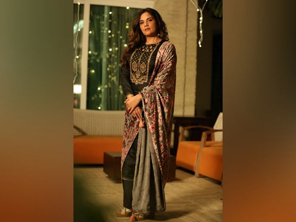 Richa Chadha And Mahira Khan