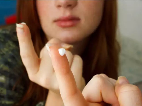 ऑयल फ्री मॉइश्चराइजर का करें इस्तेमाल