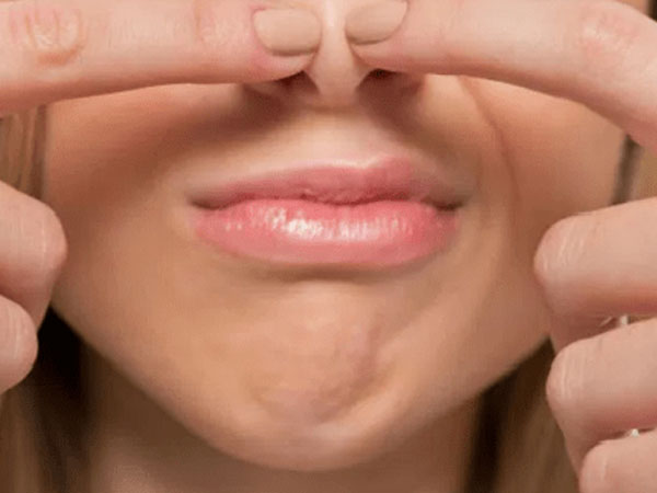 ब्लैकहेड्स से निजात पाने के लिए इस्तेमाल करें कैलामाइन लोशन