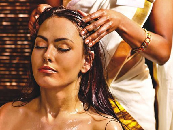 देसी घी से करें बालों की मालिश