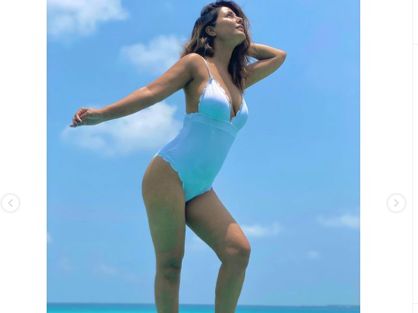  हिना खान स्टाइलिश लुक 