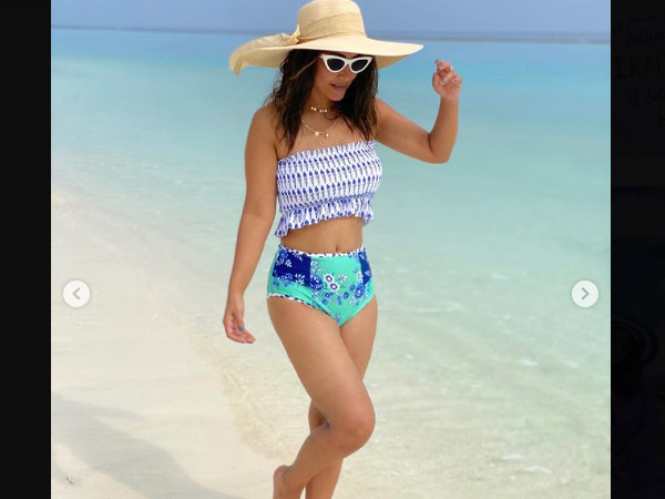 ब्लू बिकिनी