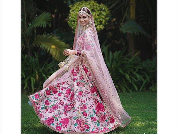 कौन हैं संजना गणेशन