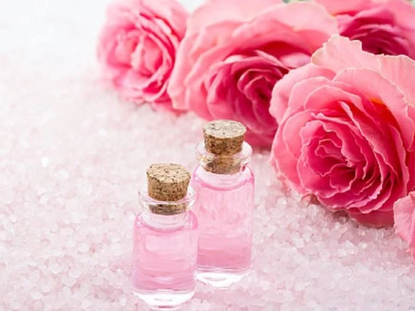 फेस मिस्ट