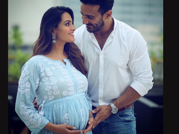 अनीता ने फ्लोरल ड्रेस में फ्लॉन्ट किया पोस्ट प्रेग्नेंसी वेट