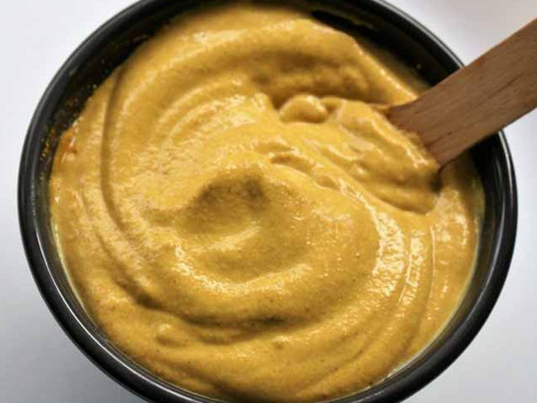 हल्दी बेसन फेस पैक