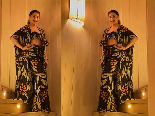 नाइट डिनर लुक