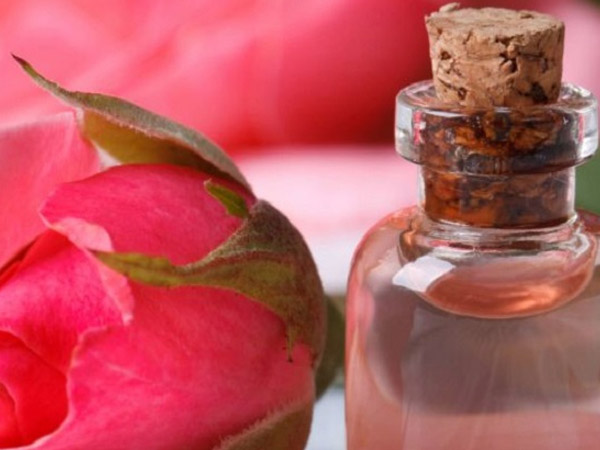 पिंक होठों के लिए फेस स्क्रब