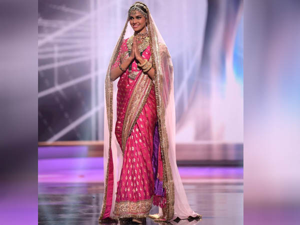 मिस यूनिवर्स के रनवे पर साड़ी में नजर आईं ऐडलिन