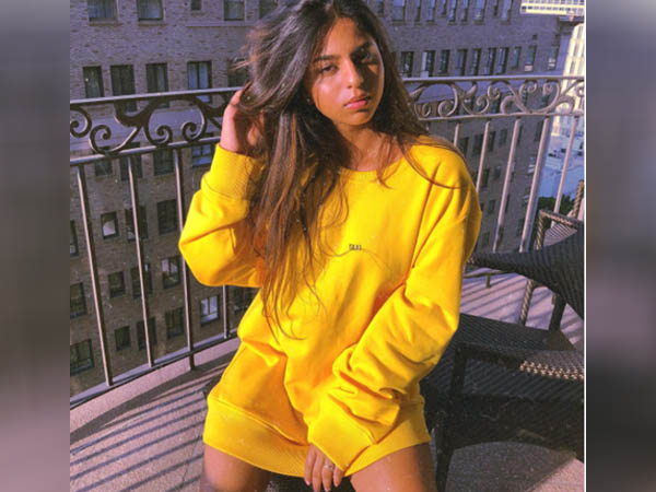 येलो हुड्डी में सुहाना खान