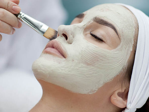 ऑयली स्किन के लिए लीची फेस मास्क