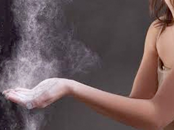 एंटीसेप्टिक पाउडर का करें इस्तेमाल