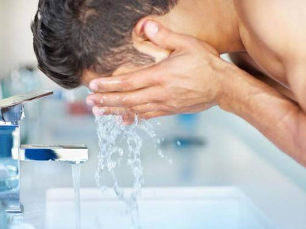 वाटर थेरेपी लड़को के लिए