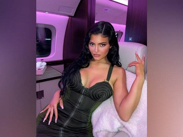 Kylie Jenner Looks Stunning In Dual Toned Bodycon Dress