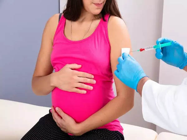 इन प्रेग्नेंट महिलाओं को हैं अधिक खतरा
