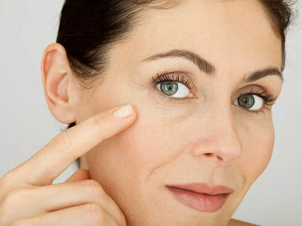 झुर्रियों और फाइन लाइन्स के लिए चावल का पानी 