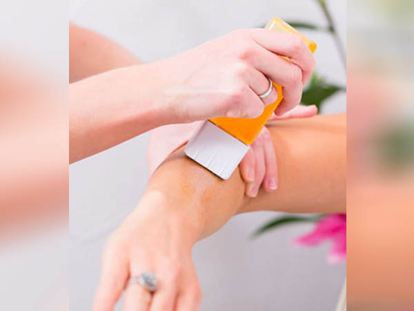 रोल ऑन वैक्सिंग करने का सही तरीका