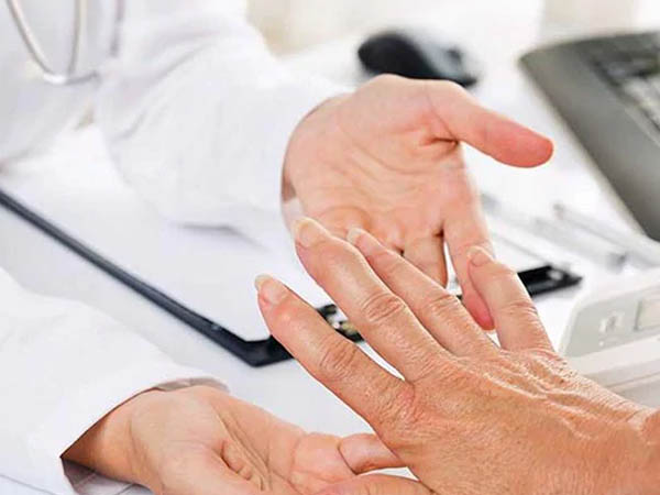 नेल रबिंग (नाखून रगड़ने) एक्सरसाइज पर विज्ञान