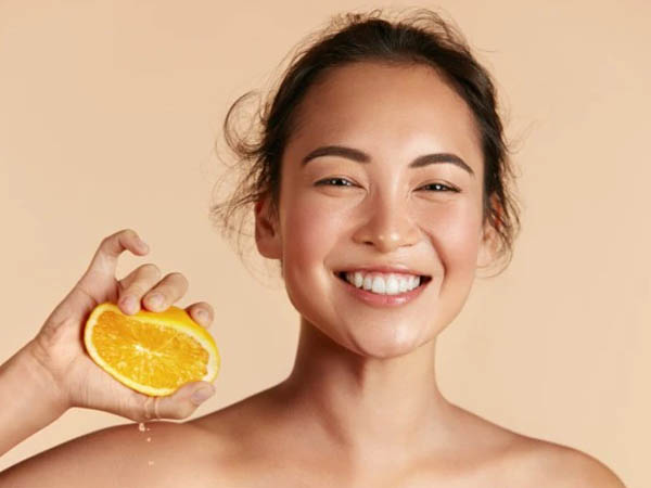 विटामिन सी चेहरे पर कैसे लगाएं?