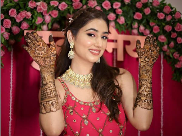 दिशा मेहंदी लुक 