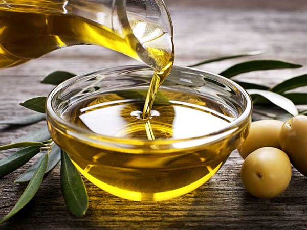 ऑलिव ऑयल से मसाज
