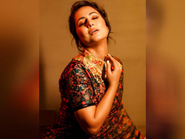 सिंपल साड़ी के साथ हैवी ब्लाउज