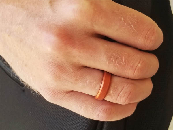 उड़द दाल, बेसन और सरसों के तेल से हटाएं बाल