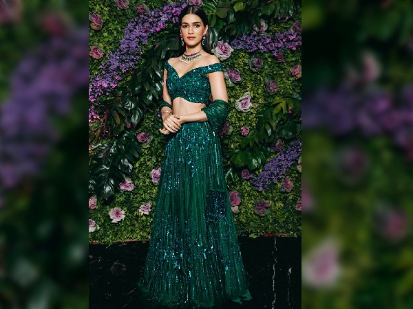 एमराल्ड ग्रीन लहंगा