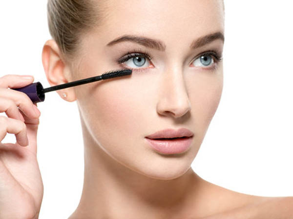 लोअर लैश पर न लगाएं लाइनर 