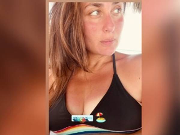 ब्लैक बिकिनी में करीना कपूर