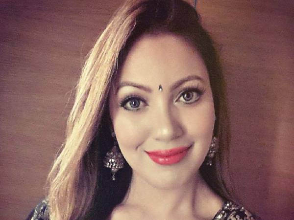 मेकअप रिमूव