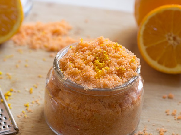 लिप्स पर नारियल तेल के फायदे