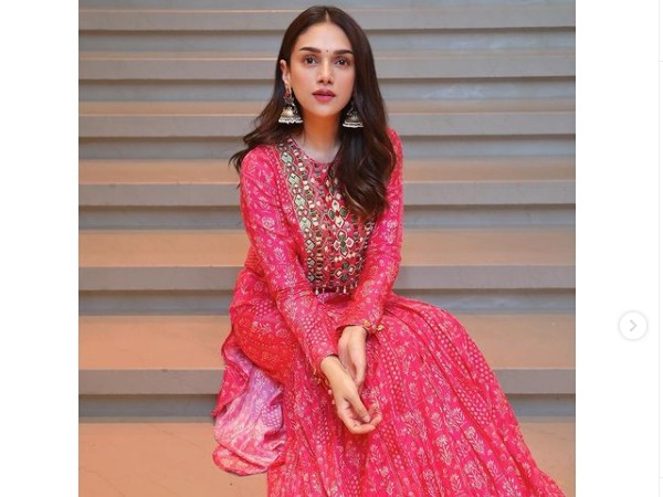 अदिति राव हैदरी करवा चौथ लुक