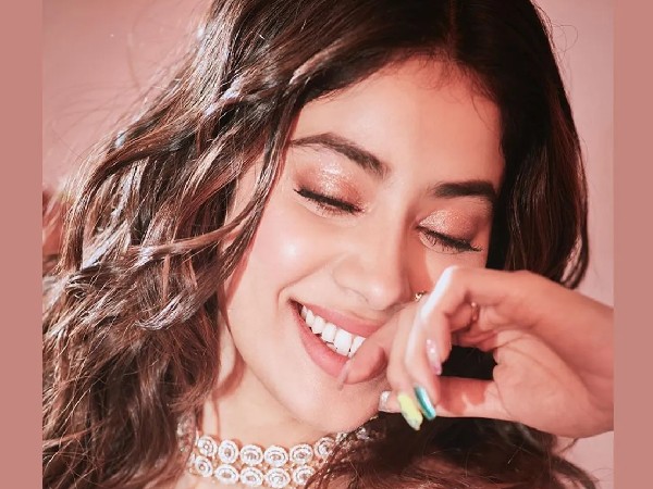 सन किस्ड ग्लो मेकअप