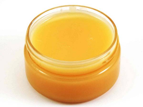 हल्दी स्क्रब के फायदे