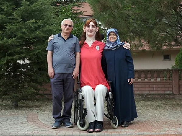 दो बार गिनीज वर्ल्ड रिकॉर्ड में नाम हो चुका है दर्ज दो बार गिनीज वर्ल्ड रिकॉर्ड में नाम हो चुका है दर्ज