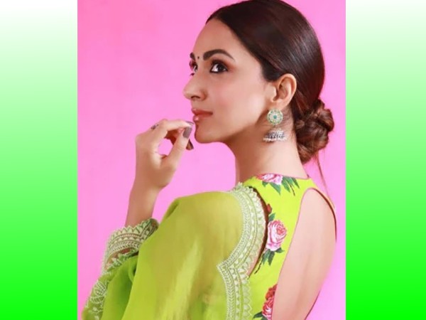 कियारा आडवाणी स्लीक बन